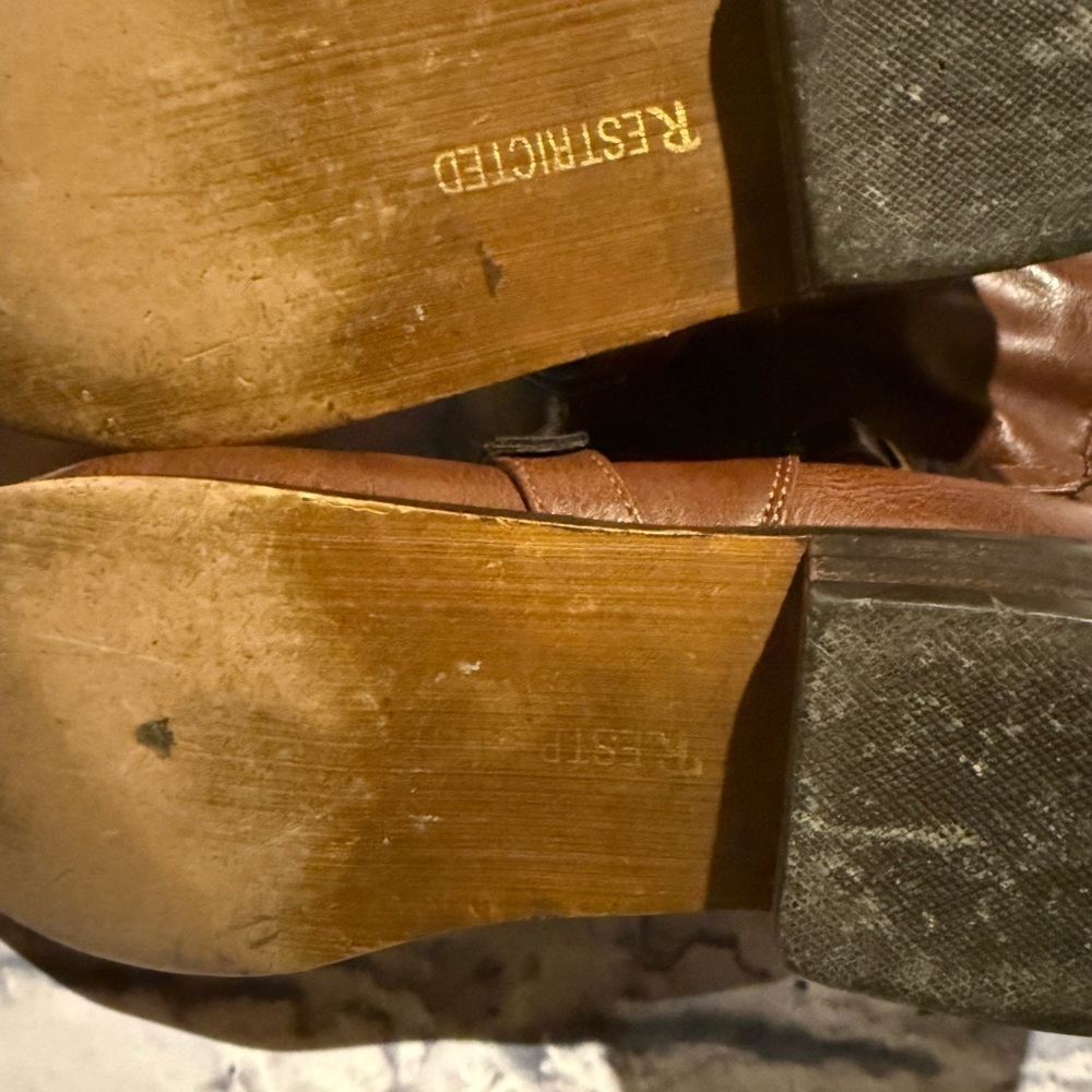 Restricted Classic Brown Leather Footwear - Picture 3 of 4